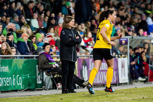 Hege Riise, head coach of LSK Kvinner, and Ingrid Moe Wold