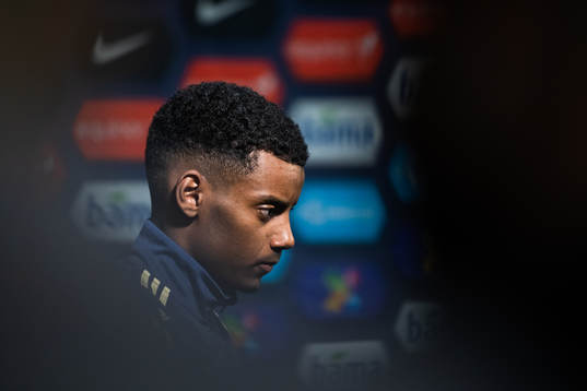 Alexander Isak of Sweden talks to the media