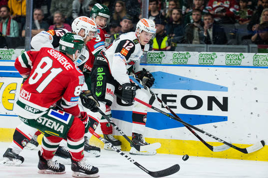 Malmö Redhawks Linus Cronholm och Frölundas Jacob Moverare