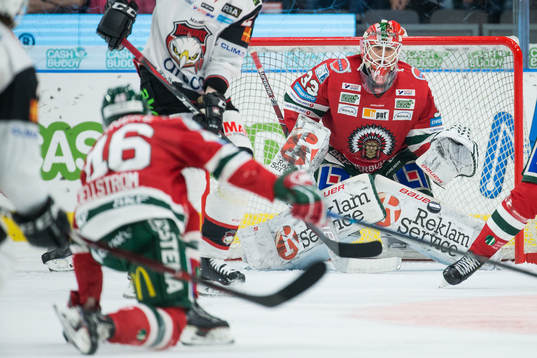 Frölundas målvakt Johan Mattsson släpper in 3-1