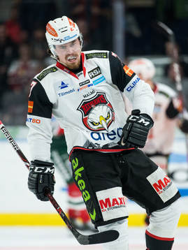 Malmö Redhawks Marcus Björk jublar