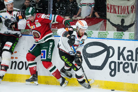 Malmö Redhawks Lars Bryggman och Frederik Storm mot