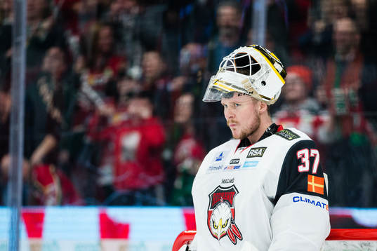Malmö Redhawks målvakt Lars Volden deppar