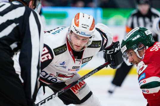 Malmö Redhawks Kim Rosdahl vid tekning mot Frölundas Joel
