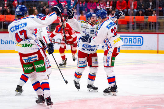 Oskarshamns Filiph Engsund jublar