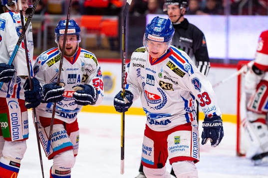 Oskarshamns Filiph Engsund jublar