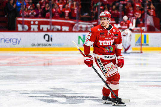Timrås Hampus Larsson jublar