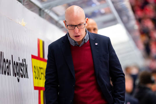 Timrås tränare Fredrik Andersson deppar