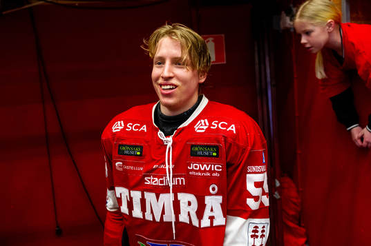 Timrås Vilmos Gallo jublar