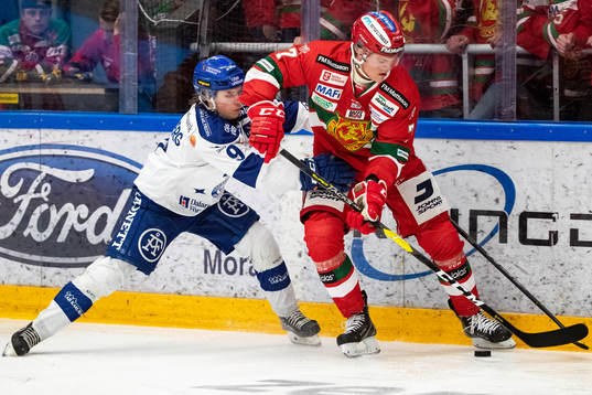 Leksands Marcus Karlberg   och Moras Erlend Lesund