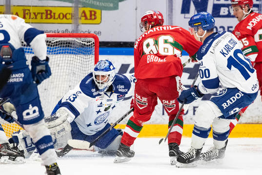 Leksands målvakt Axel Brage och Moras Mathias Bromé och