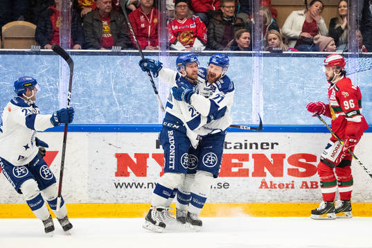 Leksands Linus Persson jublar
