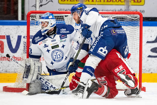 Leksands Linus Persson och målvakt Axel Brage