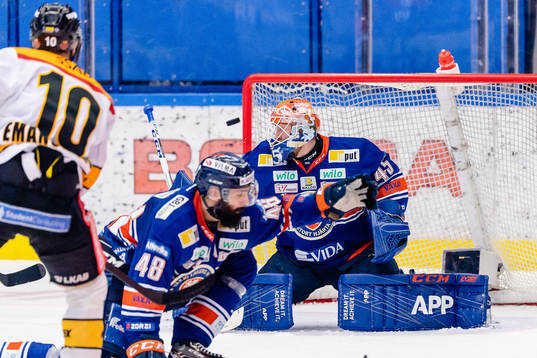 Växjös målvakt Viktor Andrén
