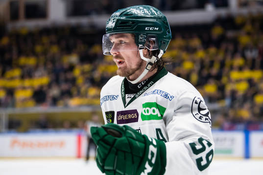 Färjestads Linus Johansson jublar