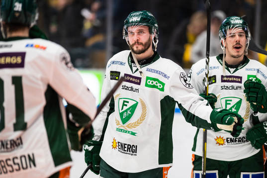 Färjestads Jesse Virtanen jublar
