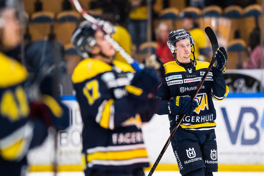 s Christoffer Törngren deppar och tackar publiken