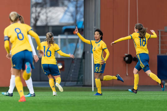 Sveriges Evelina Duljan jublar