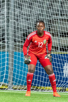 Sveriges målvakt Angel Mukasa