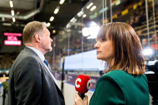 Cmores kommentator Lena Sundqvist