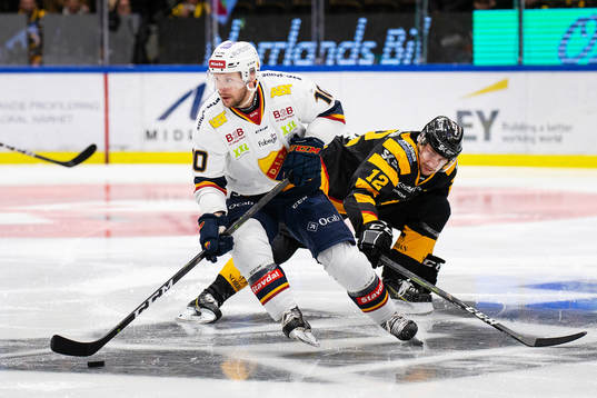 Djurgårdens Niclas Bergfors och Skellefteås Adam