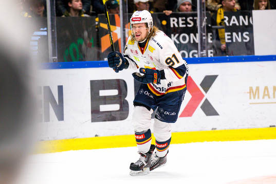Djurgårdens Axel Jonsson Fjällby grinar illa