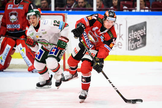 Malmö Redhawks Carl-Johan Lerby och Frölundas Max Friberg