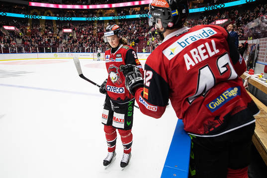 Malmö Redhawks Malte Setkov jublar