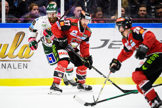 Frölundas Jonathan Sigalet och Malmö Redhawks Per Ledin