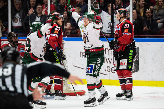 Frölundas Simon Hjalmarsson jublar