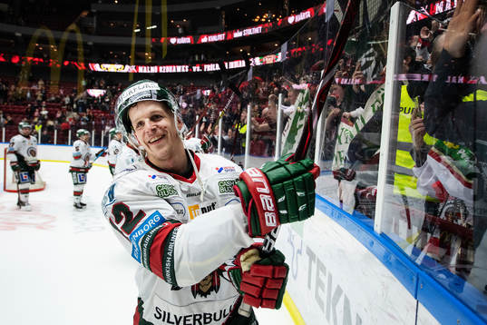 Frölundas Max Friberg jublar
