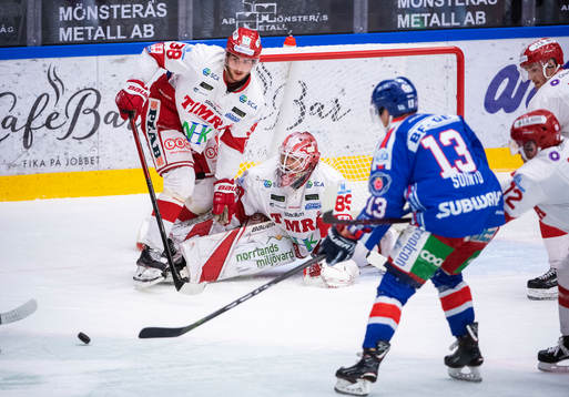 Timrås målvakt Niklas Svedberg och Jacob Olofsson samt