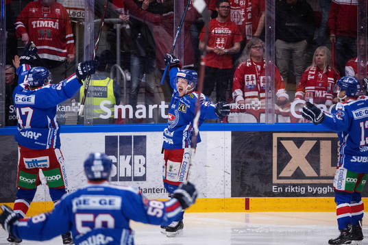 Oskarshamns Joakim Hillding jublar