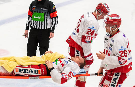 Bläddra bland fler bilder av Ishockey, Direktkval till SHL 2, Oskarshamn - Timrå