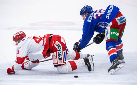 Oskarshamns Markus Modigs och Timrås Filip Sjöberg