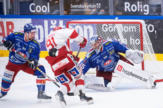 Timrås Filip Hållander gör 1-1 bakom Oskarshamns