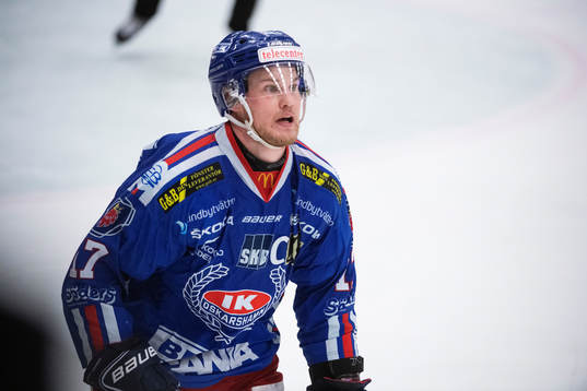 Oskarshamns Jonas Engström jublar