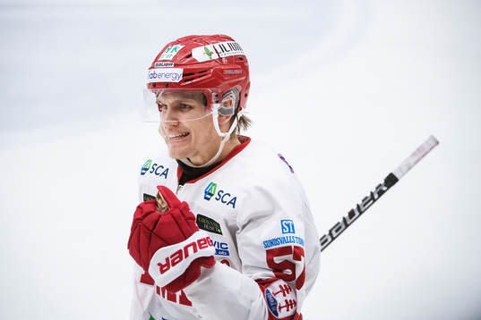Timrås Anton Wedin jublar