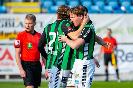 GAIS spelare jublar