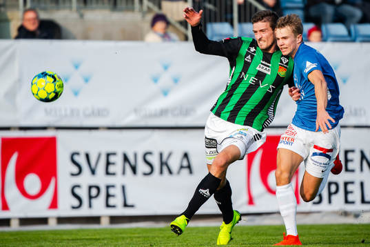 GAIS Nikola Asceric och Trelleborgs Niklas Bröndsted