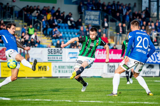 Trelleborgs Sebastian Ohlsson och Felix Hörberg mot GAIS