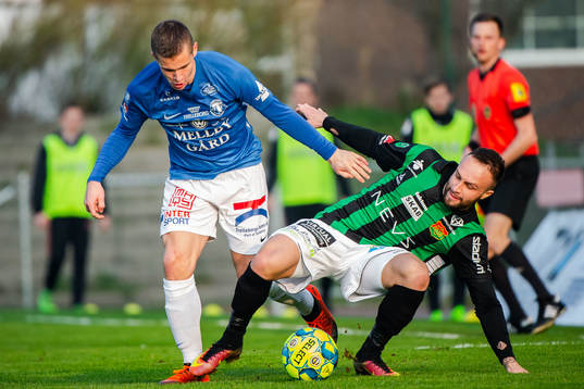 Trelleborgs Oscar Johansson och GAIS Evaldo Nascimento