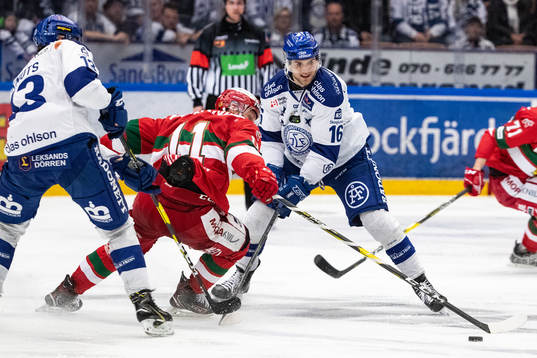 Moras Alexander Hilmerson och Leksands Daniel Gunnarsson