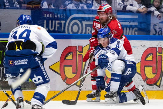 Leksands Marcus Karlberg   och Moras Viktor Amnér