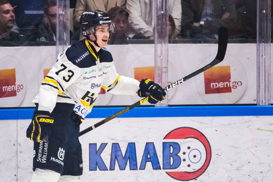 s Sebastian Wännström jublar