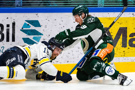 s Joakim Andersson och Färjestads Henrik Lundberg