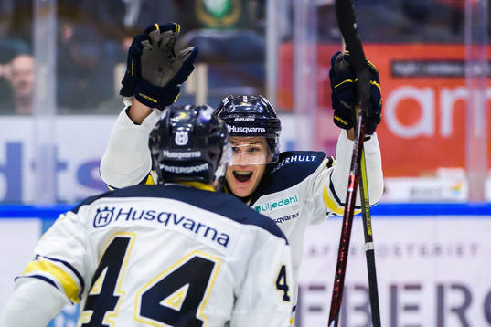 s Sebastian Wännström jublar