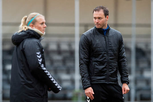 Solveig Gulbrandsen, assistant coach of Kolbotn, and Knut