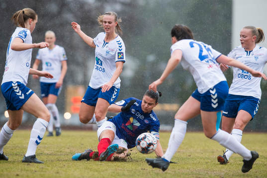 Nora Eide Lie of Kolbotn and Sherida Spitse of Vålerenga