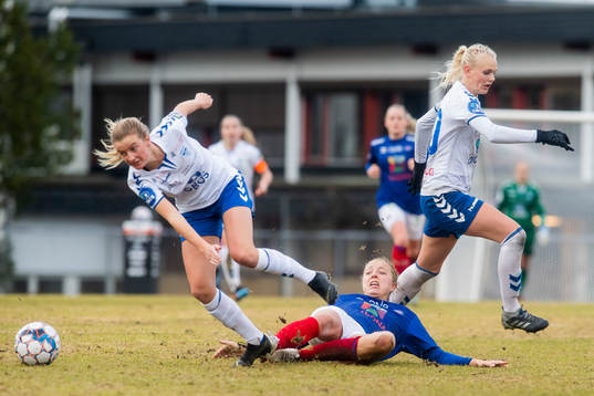 Kristin Holmen of Kolbotn, Maruschka Waldus of Vålerenga